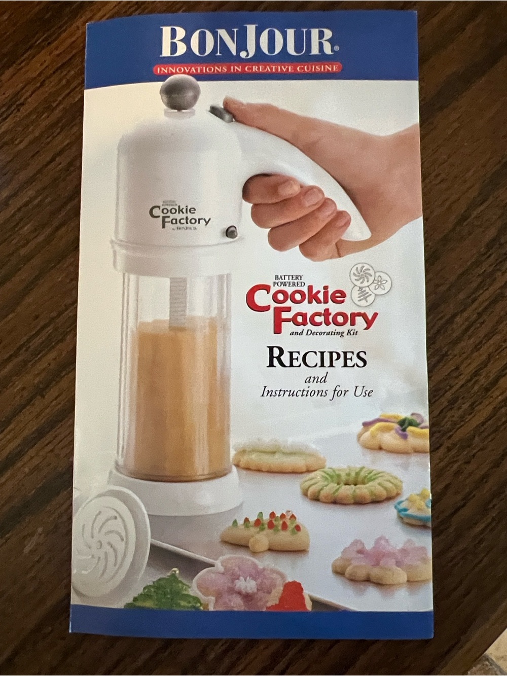 NWT Bonjour Cookie Factory Battery-Powered Cookie Press & Decorating Kit. Fun!! - Picture 10 of 10